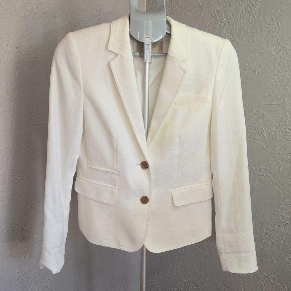 Banana Republic White Two Button Blazer Classic Career Office Neutral Capsule